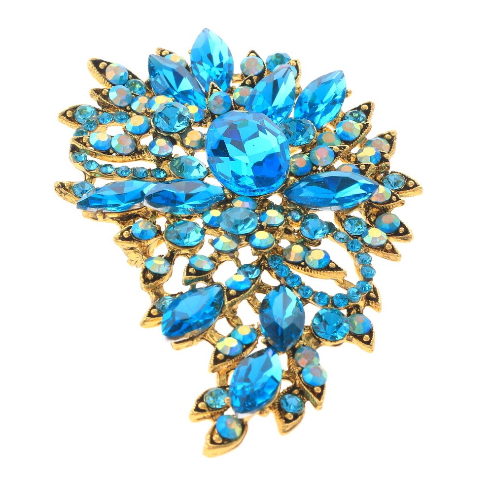 Gold Tone Metal Crystal Rhinestone Flower Brooch P1246-AQA