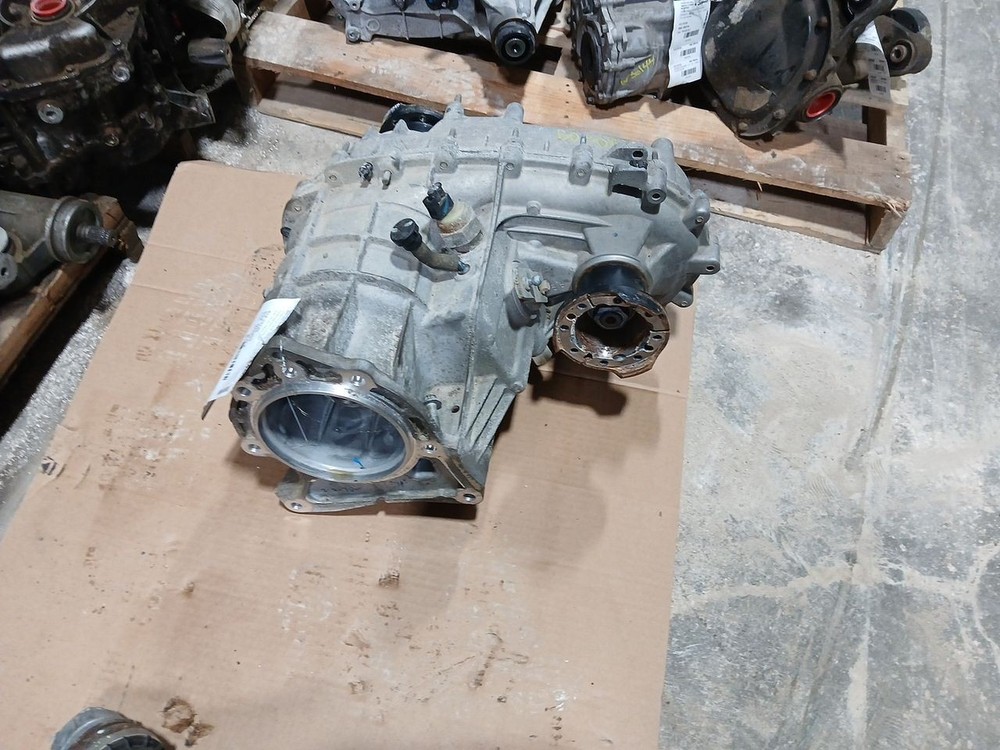 3.6L Manual Transfer Case DHN Command-Trac NV241 for 18-23 Jeep Wrangler 3023442