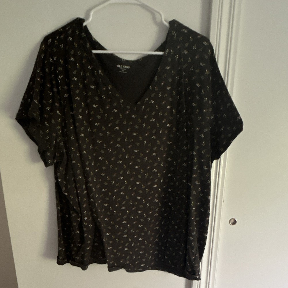 Old Navy Plus Size 3X Black Floral V-Neck Short Sleeve Knit Polyester T-Shirt