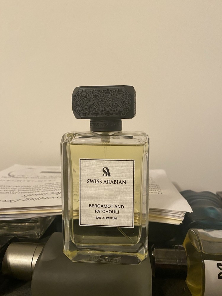 Swiss Arabian Bergamot And Patchouli by Swiss Arabian Eau De Parfum Spray (Unise