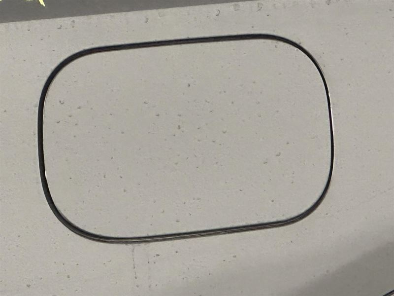 EQUINOX   2019 Fuel Filler Door 2688203