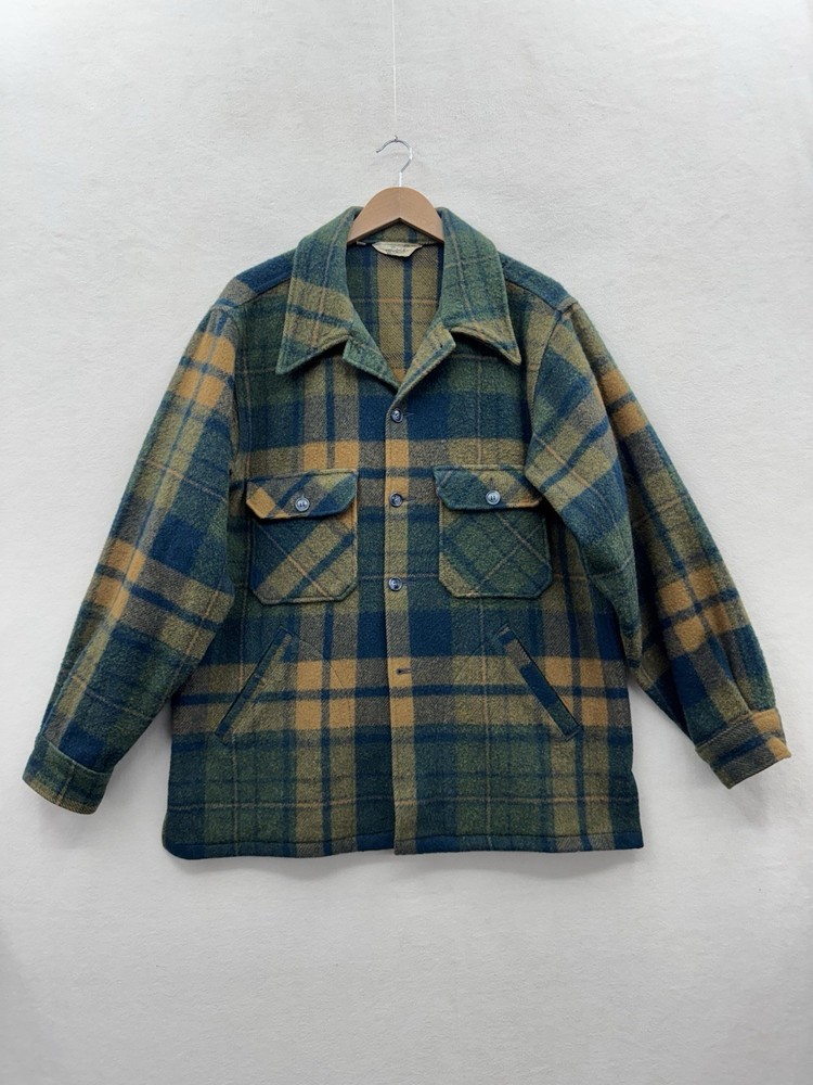 Vintage Woolrich Men’s 46 Mackinaw Wool Jacket Green Blue Yellow Plaid USA