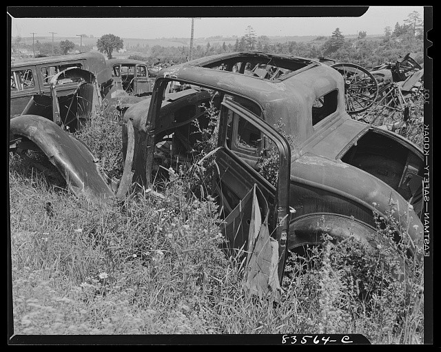 Photo:1930s Wrecked Vintage Cars Auto Graveyard Junkyard Rural Field