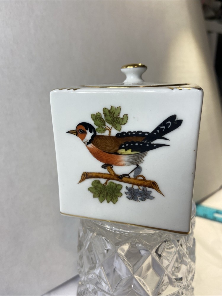 Herend Rothschild Bird Square With Lid 2.5” No Chips Hungary. Shape Is Rare! Euc