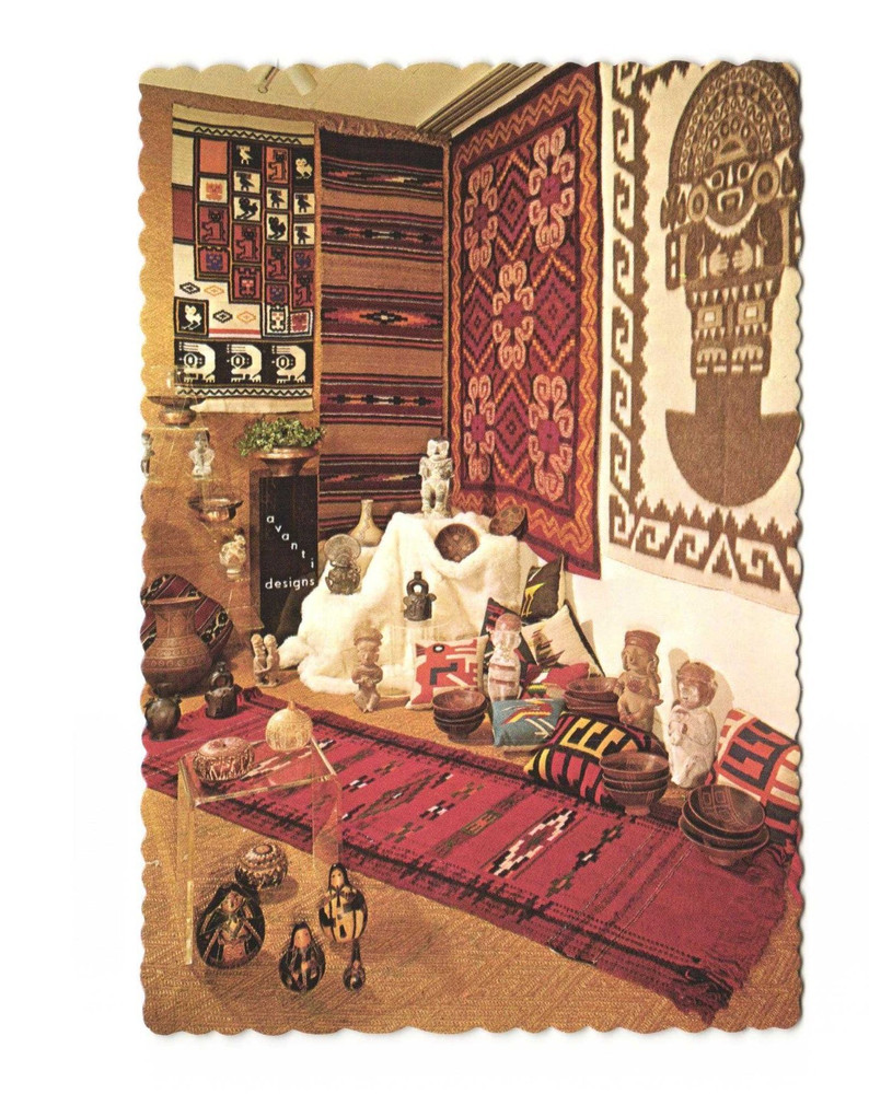 Avanti Designs New York NY vintage postcard Unposted