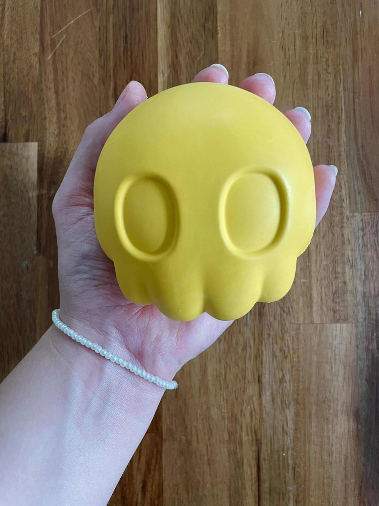 scented Bark superchewer skull ball yellow tough sturdy M/L chew fetch dog toy
