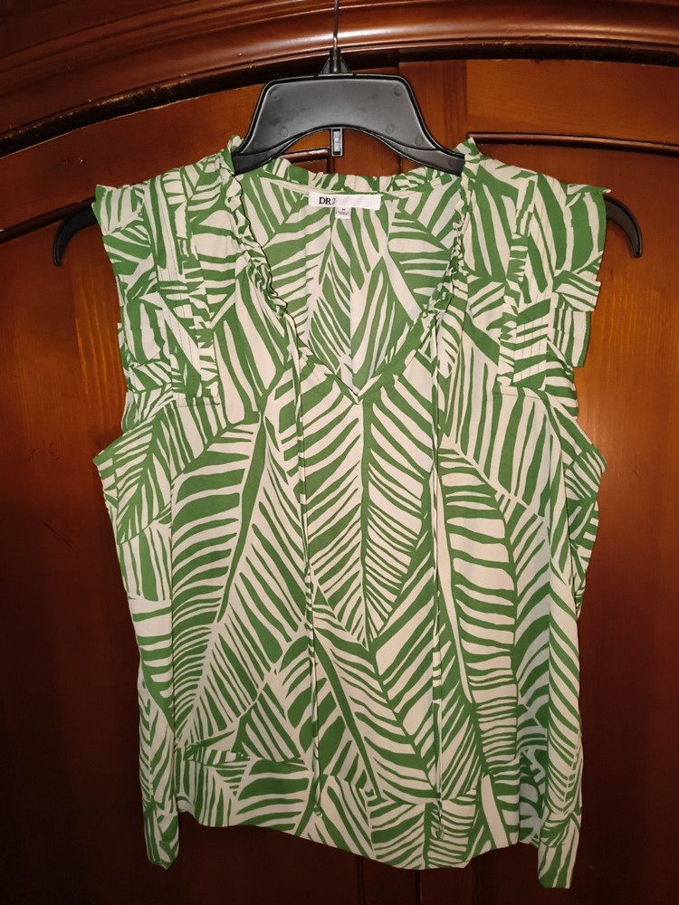 DR2 Women’s M Green/White Leaf Print Lightweight Chiffon V-Neck Ruffle Blouse