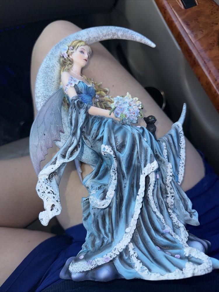 Nene Thomas Wind Moon Fairy In Blue Sitting On Crescent Moon Figurine Fantasy
