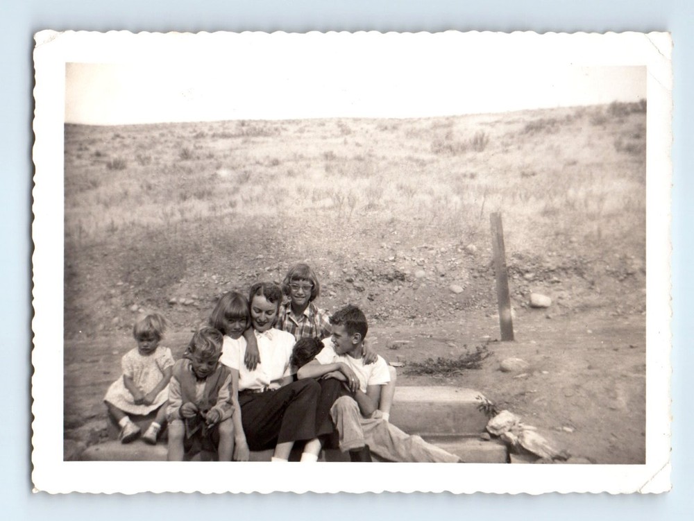 Old Vintage Photo WOMAN BOYS AND GIRLS IN DESERT FIELD ANTIQUE SNAPSHOT