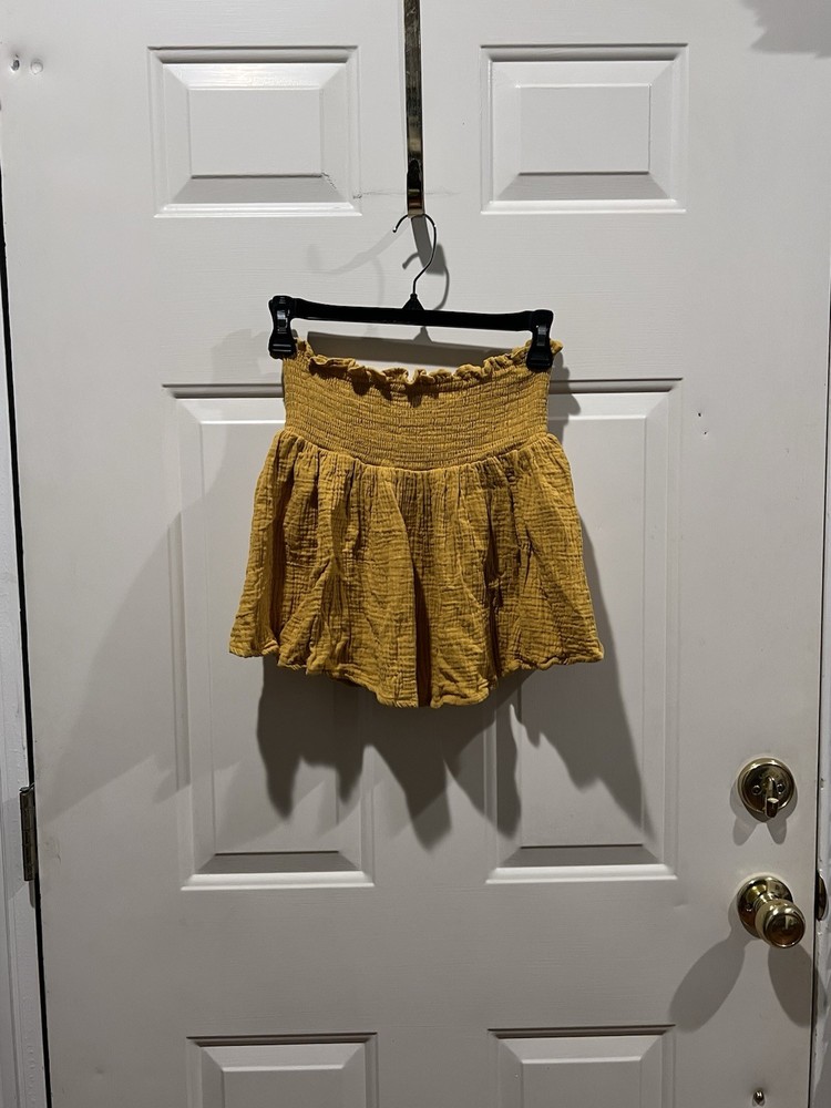 Forever 21 Women’s Mustard Yellow Mini Skirt Sz S Textured Smocked Skirt