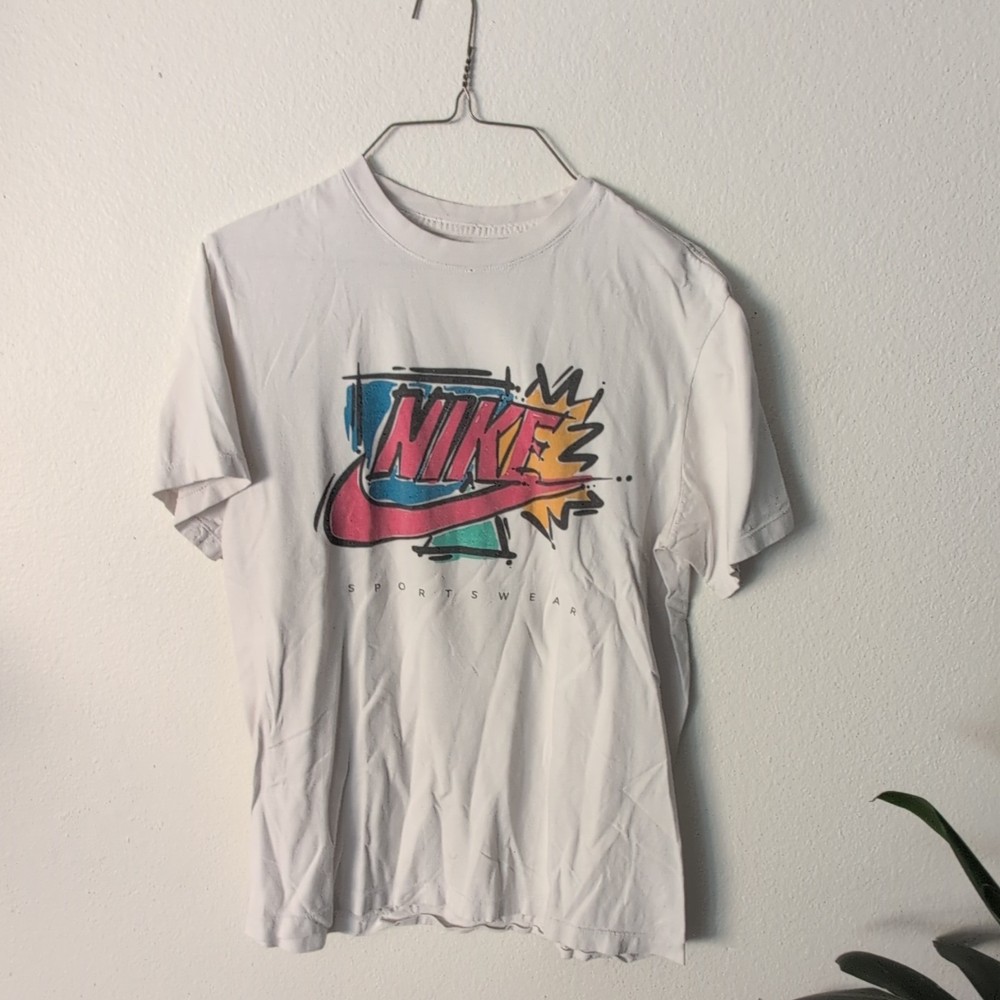 Nike Sportswear Graphic T-Shirt Mens Medium White Graffiti Neon Swoosh Tee