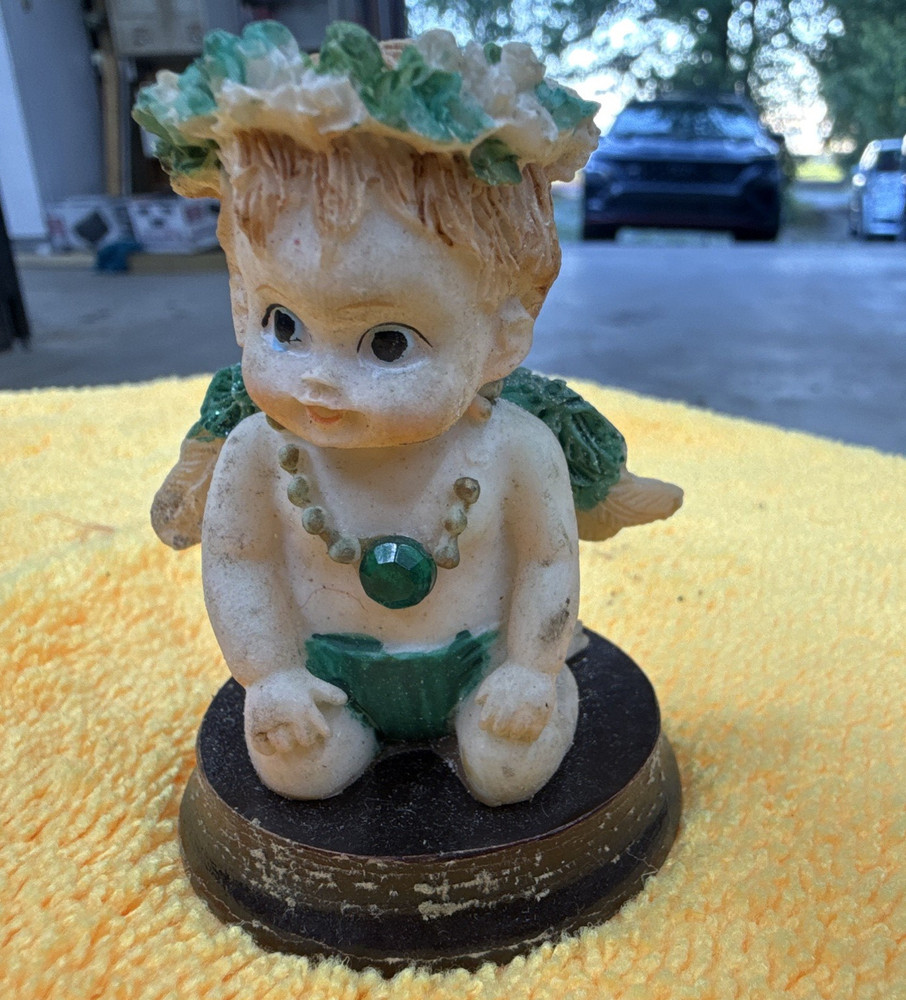 Green White Brown Painted Resin Angel Winged Figurine Round Base Flower Crown