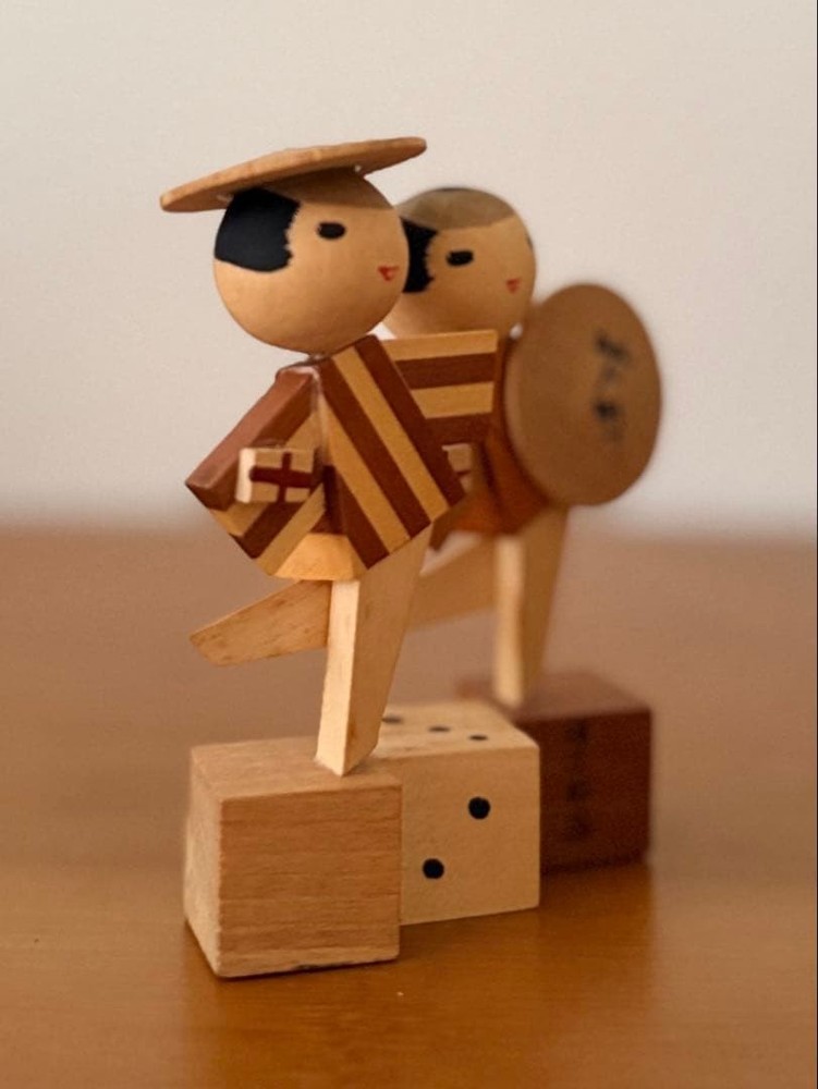 Showa Retro Wooden Kokeshi Dolls Pair 10cm Unique Dice Design Vintage