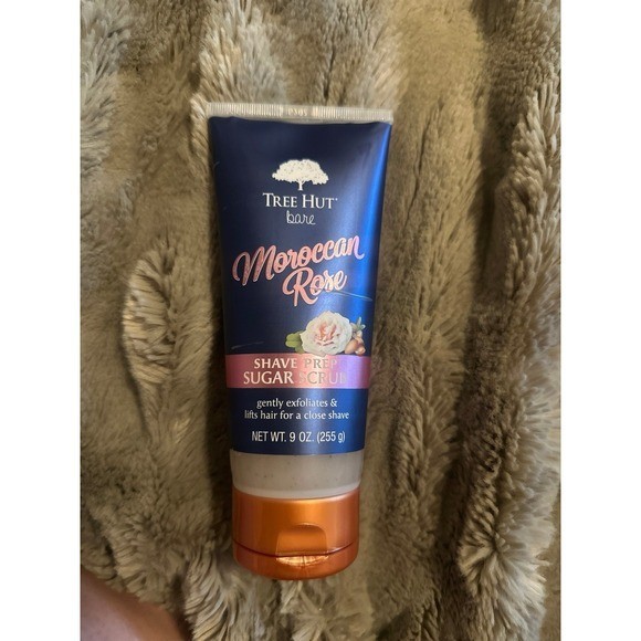 Tree hut sugar scrub