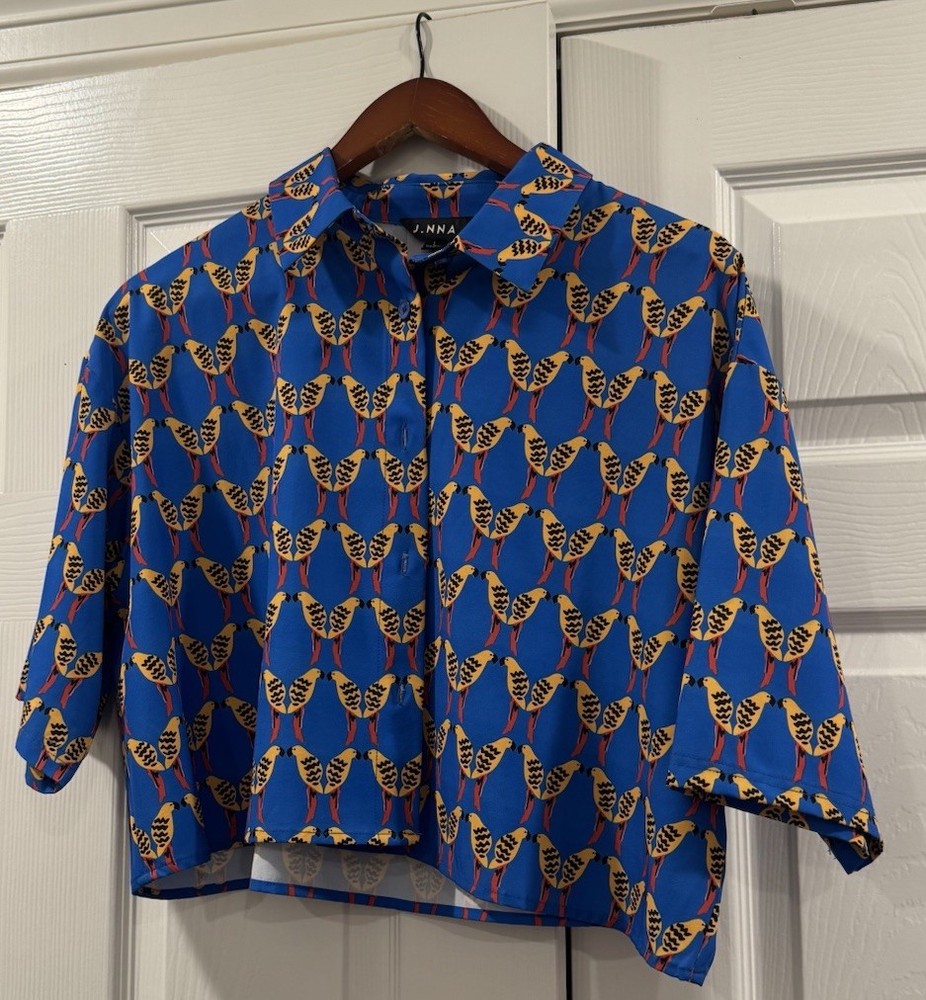 J. NNA Shirt Sz L Blue Button Up Birds