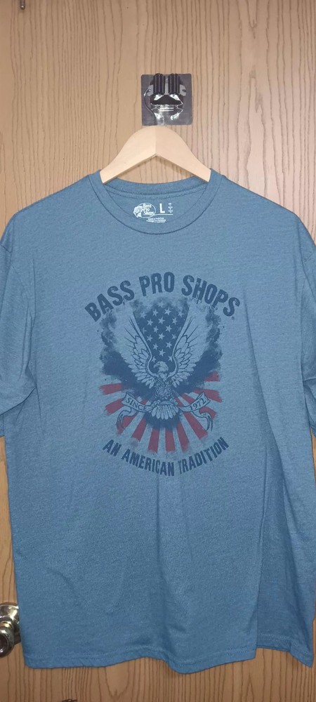 Bass Pro Shop Men's Short Sleeve Shirt Size Large Blue American Flag And Eagle