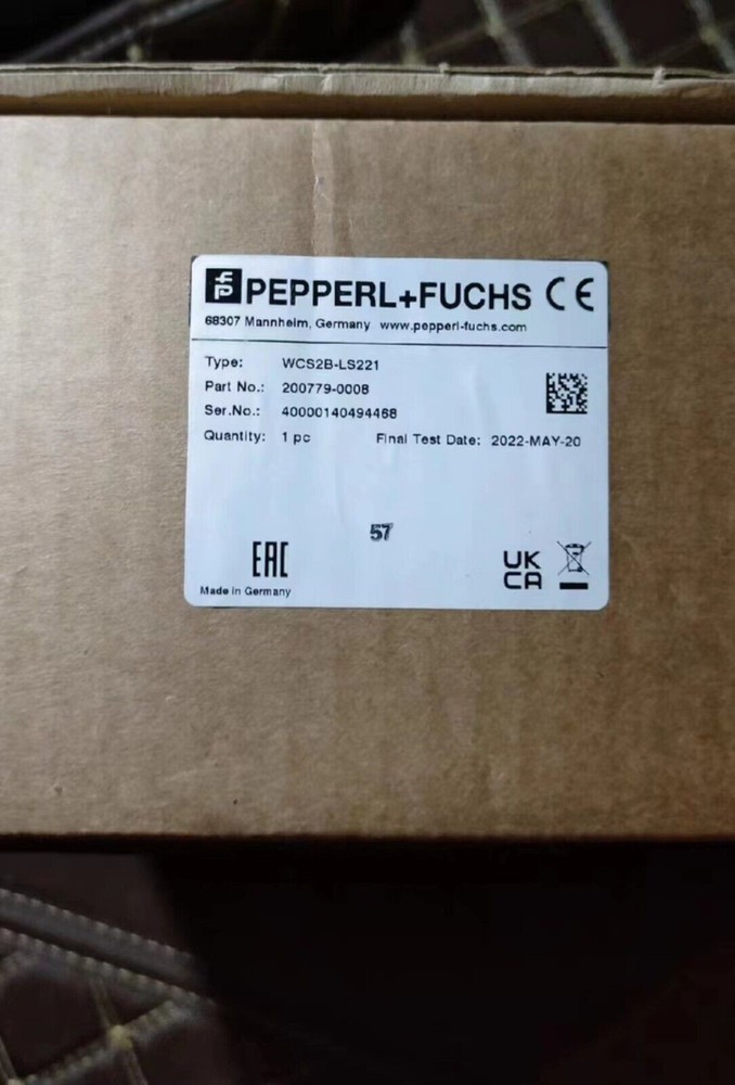 1 PCS Pepperl-Fuchs WCS2B-LS221 IN NEW BOX ALL NEW #F22