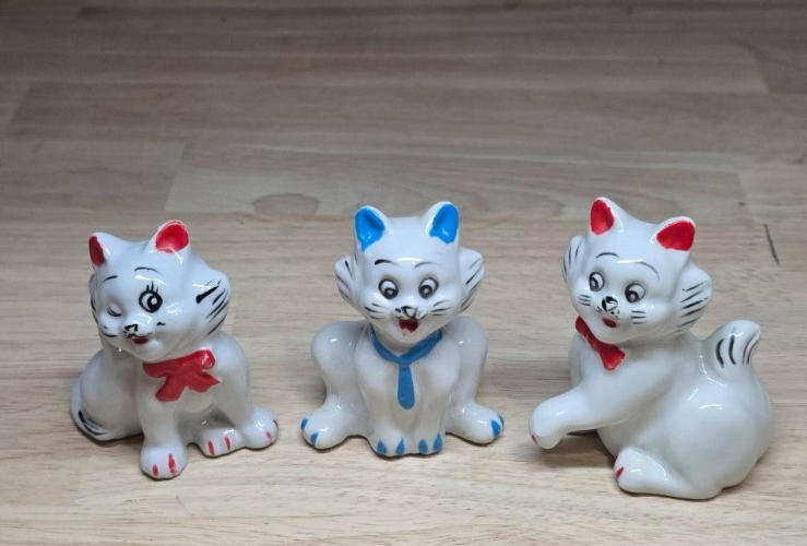 Lot 3 Vintage Ceramic Kitten Cat Figurines White Hand Painted MCM Japan Style 2