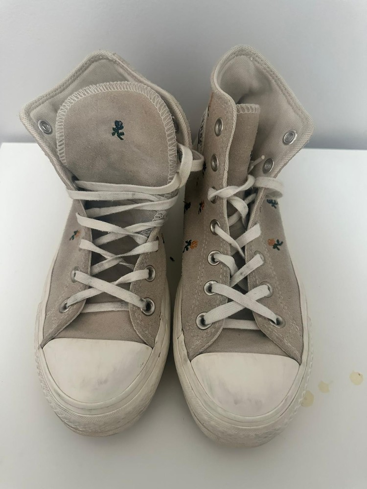 Size 7 - Converse Chuck Taylor All Star Platform High White W