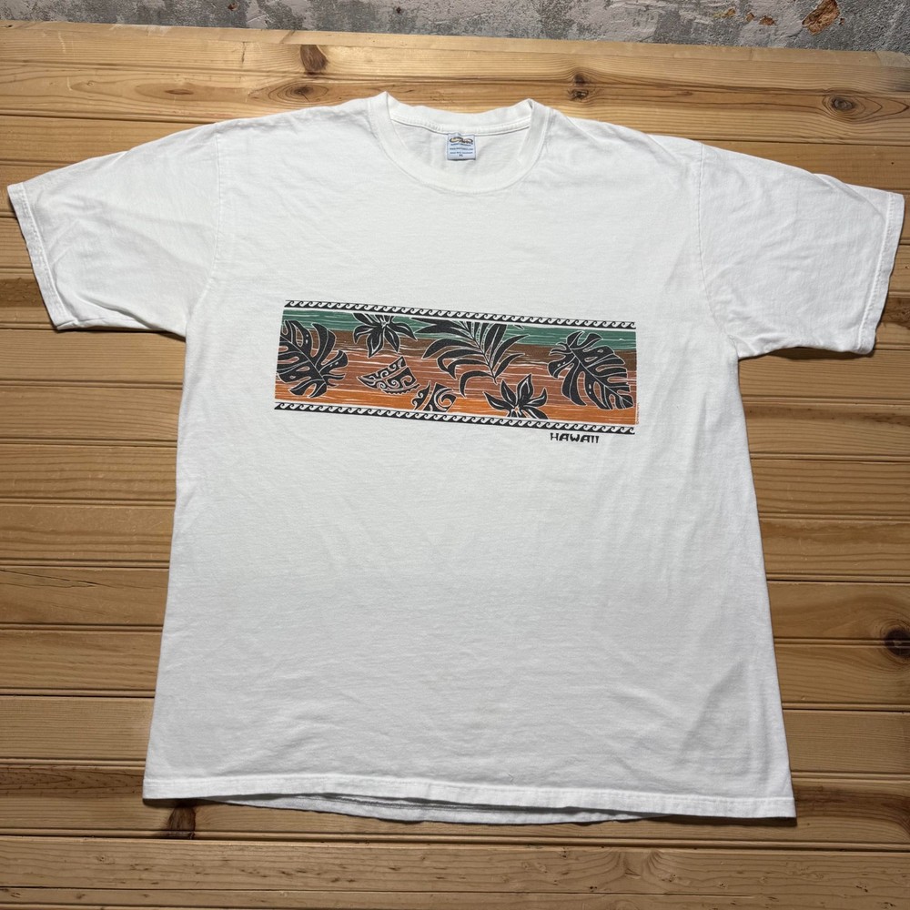 Vintage Crazy Shirts Hawaii Floral Beach Surf Graphic Souvenir T-Shirt - XL