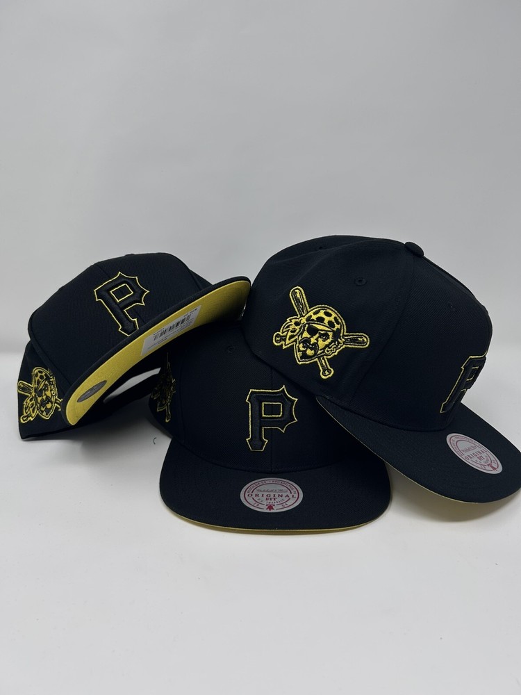 MLB Mitchell & Ness Logo Eclipse SnapBack Pittsburgh Pirates Cap