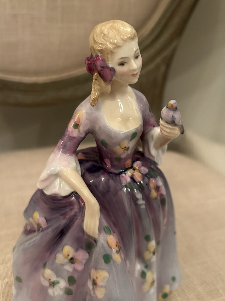 Vintage Royal Doulton Nicola Bone China Figurine HN2839 Woman Floral Purple 1977