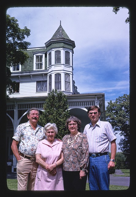 Photo:Purling New York Bauer Family Bavarian Manor 1977 Portrait