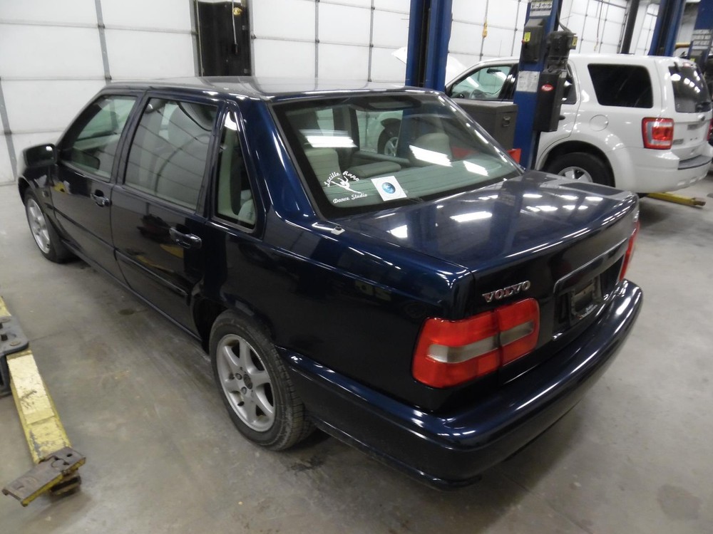 Used A/C Condenser fits: 1999 Volvo 70 SERIES  Grade A-image