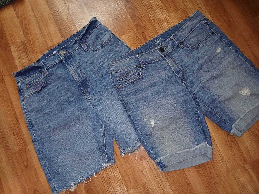 Women’s Denim Bermuda Shorts Lot of 2 Old Navy LOFT Medium Wash
