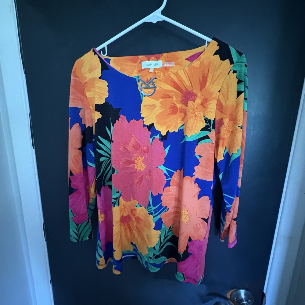 Calvin Klein Women’s Large Blouse - Gorgeous Vibrant Colors