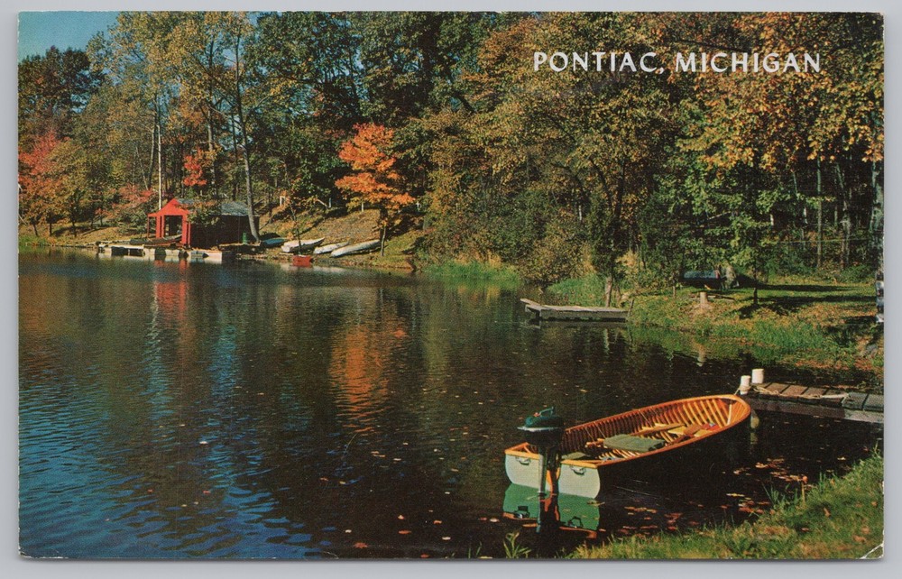 State View~Motor Boats On Lake Pontiac Michigan~Vintage Postcard