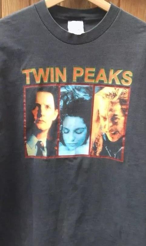 SALE Vtg Twin Peaks Tshirt Twin Peaks Graphic Rare 90s Unisex Tshirt S-5XL