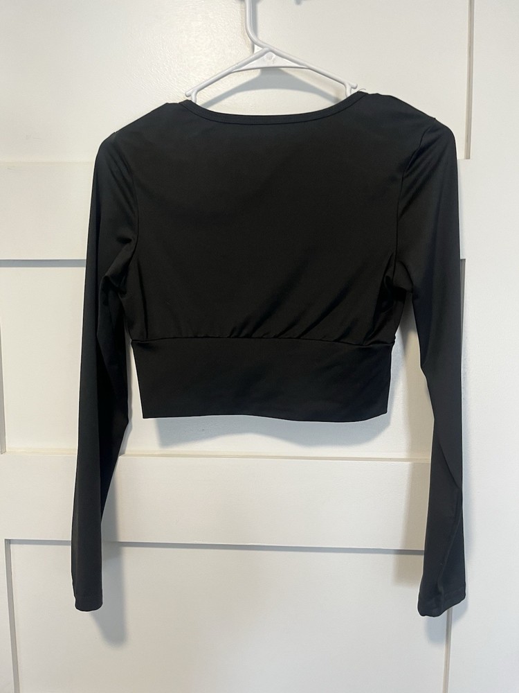Shein Women's Black Cropped Long Sleeve Activewear Top XS Spandex Crew Neck