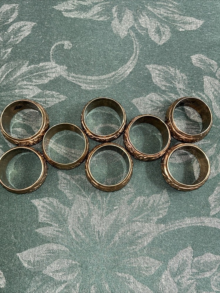 Vintage Hammered Brass Napkin Rings Floral Pattern Made In India Set Of 8
