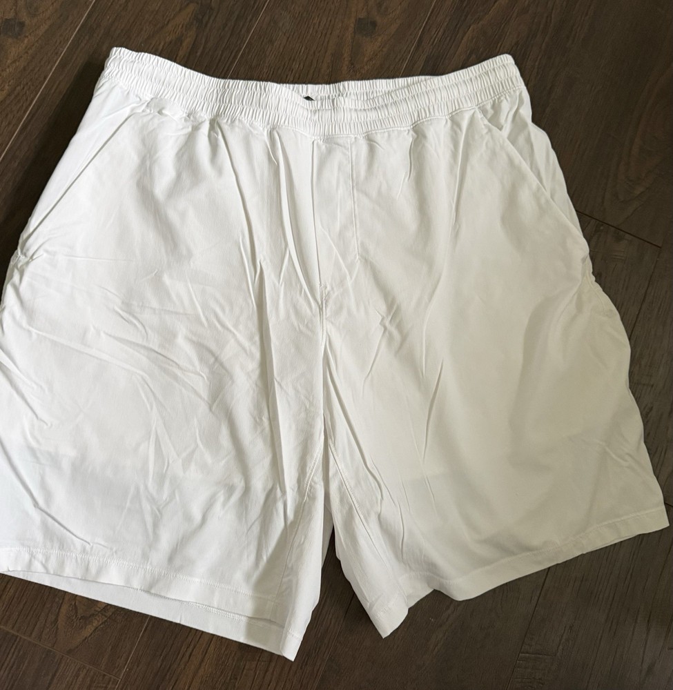 Lululemon White Pace Breaker Shorts! (men’s XL)