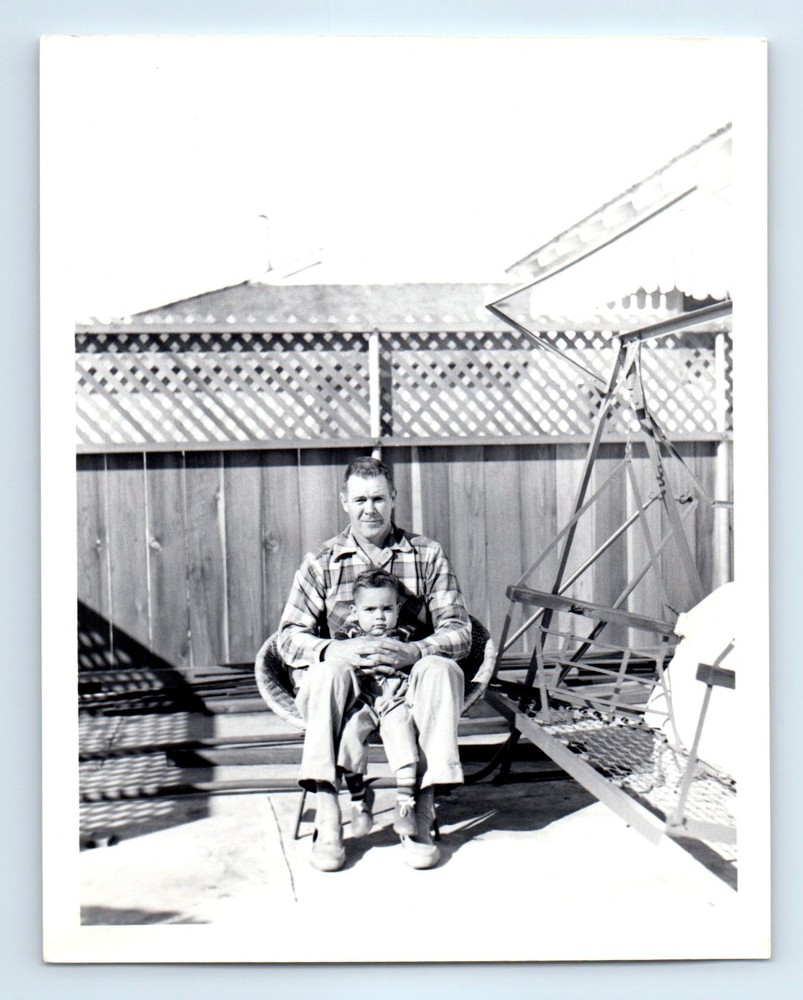 Old Vintage Photo MAN SITTING IN CHAIR WITH BOY ORIGINAL SNAPSHOT PICTURE
