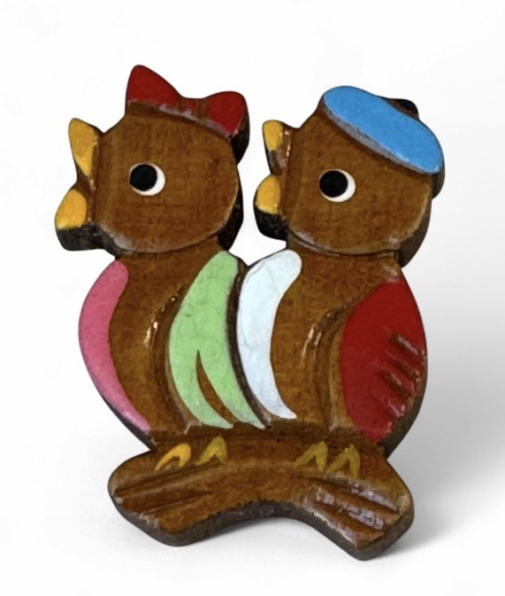 Vintage Hand-Painted Wooden Bird Brooch Pin Pair Made in Japan MCM Mid Century