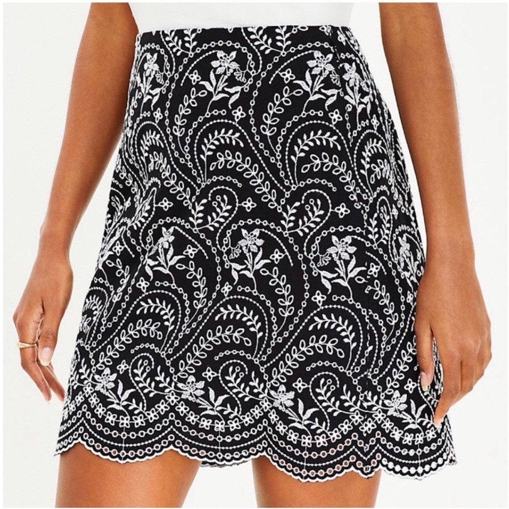 LOFT Floral Embroidered Eyelet Scalloped Hem Mini Skirt Cotton (XL 14-16) (P752)