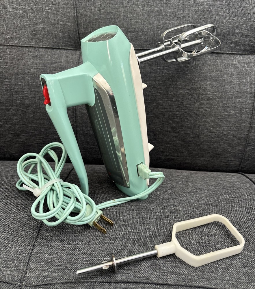 Vintage GE Hand Mixer MCM Atomic Mint Green Turquoise General Electric Works