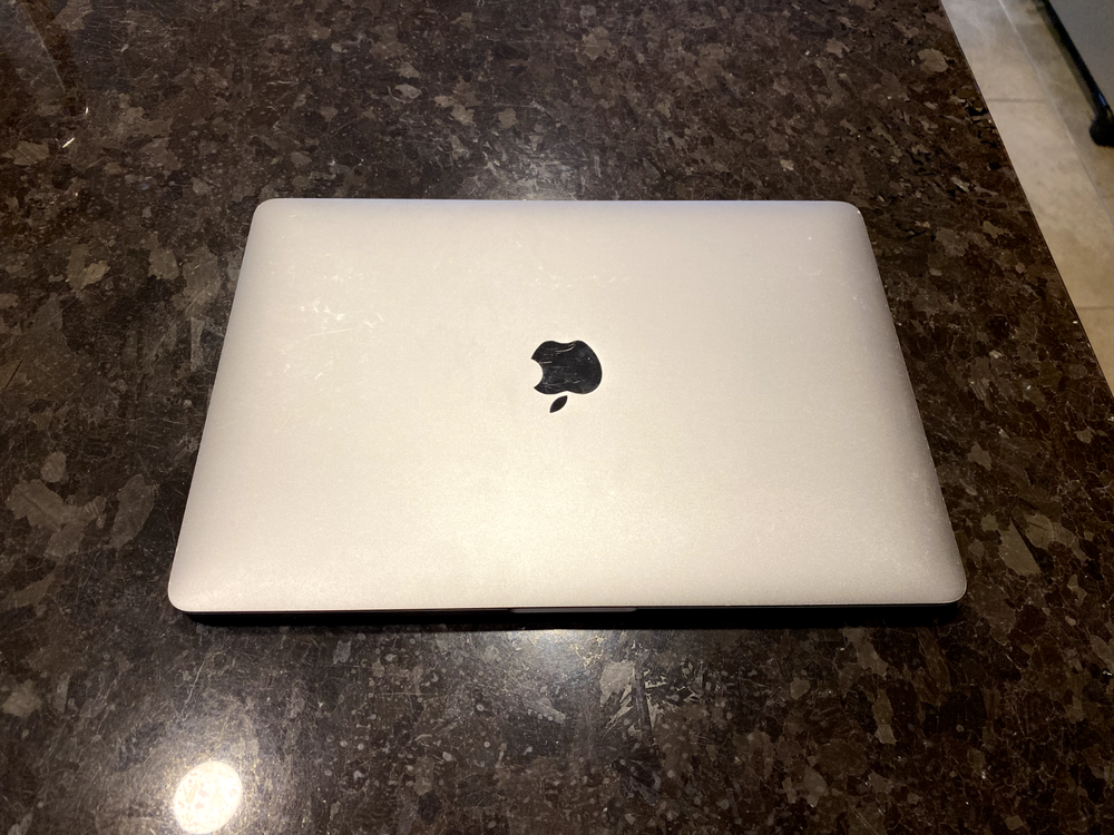 Apple Macbook Pro | (2020) Space Gray | i7 2.3GHz 16GB | 512GB SSD