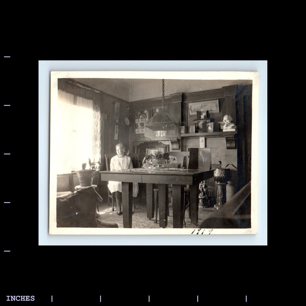 Old Vintage Photo WOMAN IN LIVING ROOM 1919