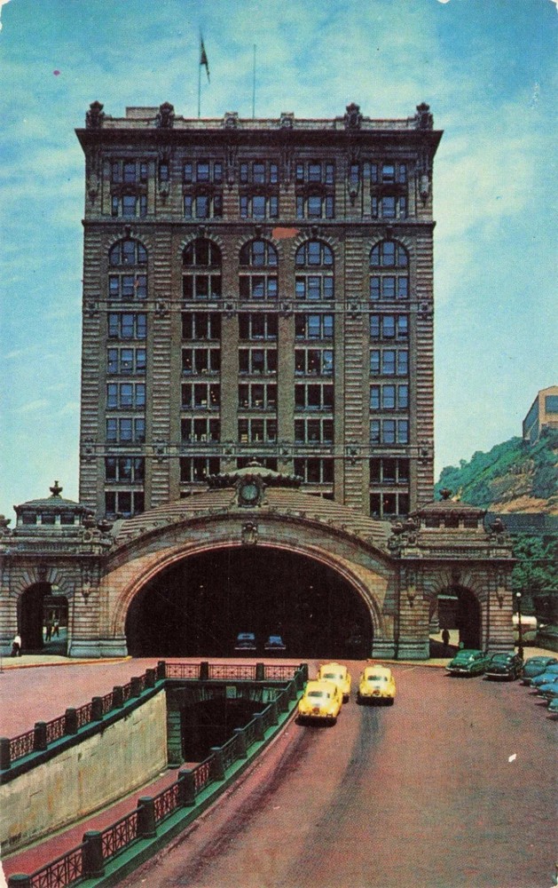 Pittsburgh's Union Station, Terminal for the Pennsylvania Railroad - PA Postcard