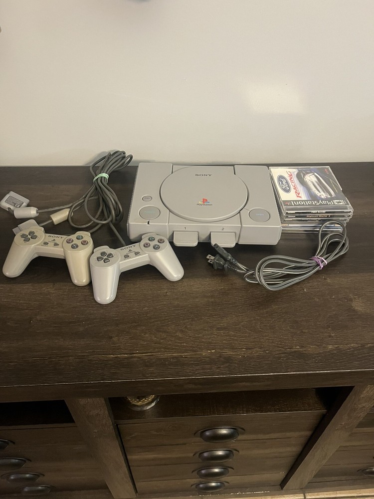 Sony PlayStation 1 PS1 w/Controllers Cables Memory Card SCPH-5501 TESTED & WORKS