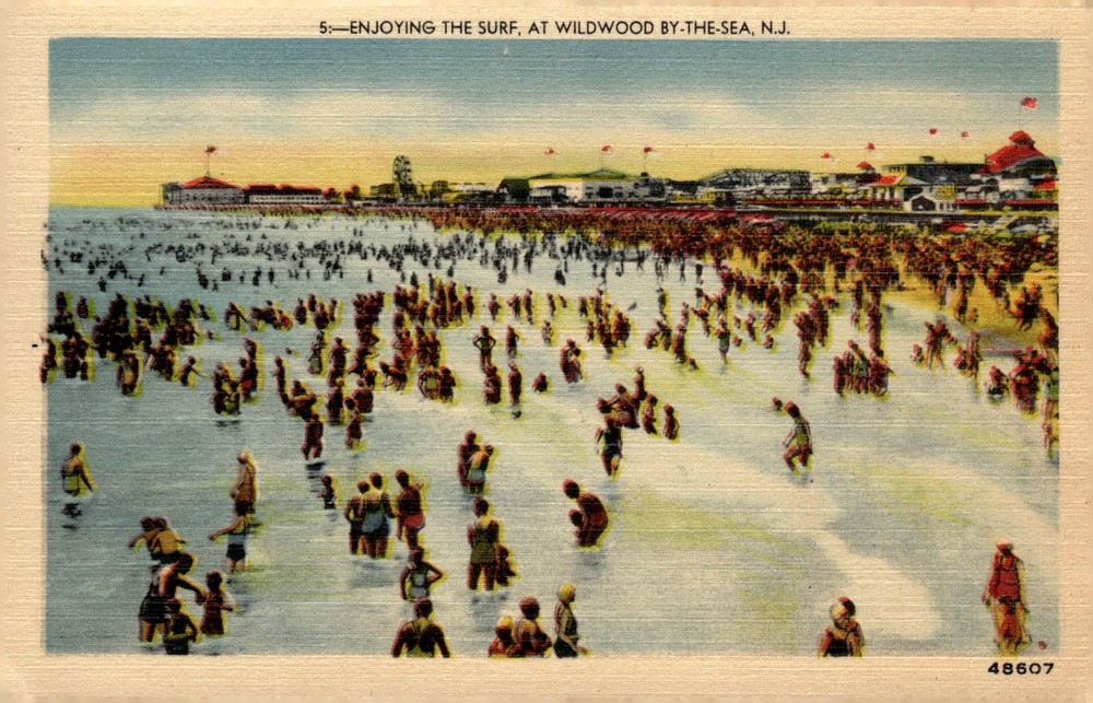 1940s Wildwood-By-The-Sea NJ New Jersey Linen Beach Surf Crowd Postcard