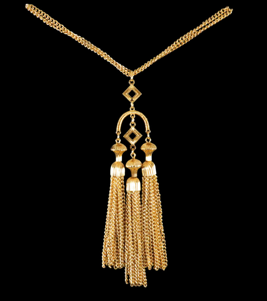 VTG Crown Trifari GOLD TONE Chain Necklace TRIPLE TASSEL FRINGE PENDANT Art Deco