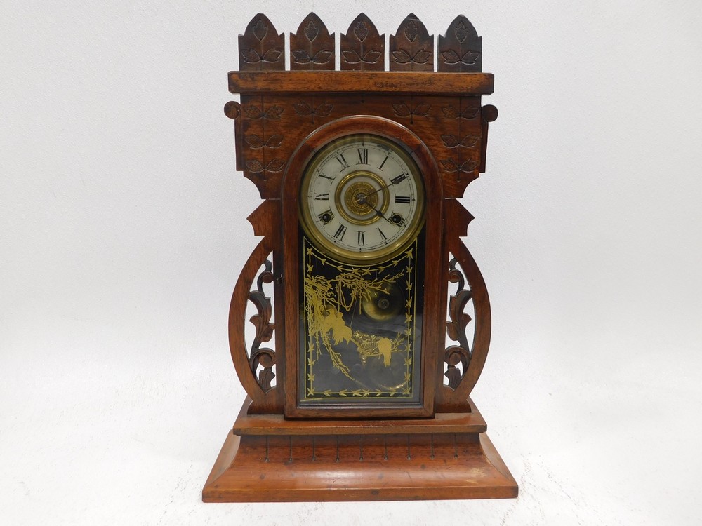 Vintage Wood Gingerbread Style Mantel Clock