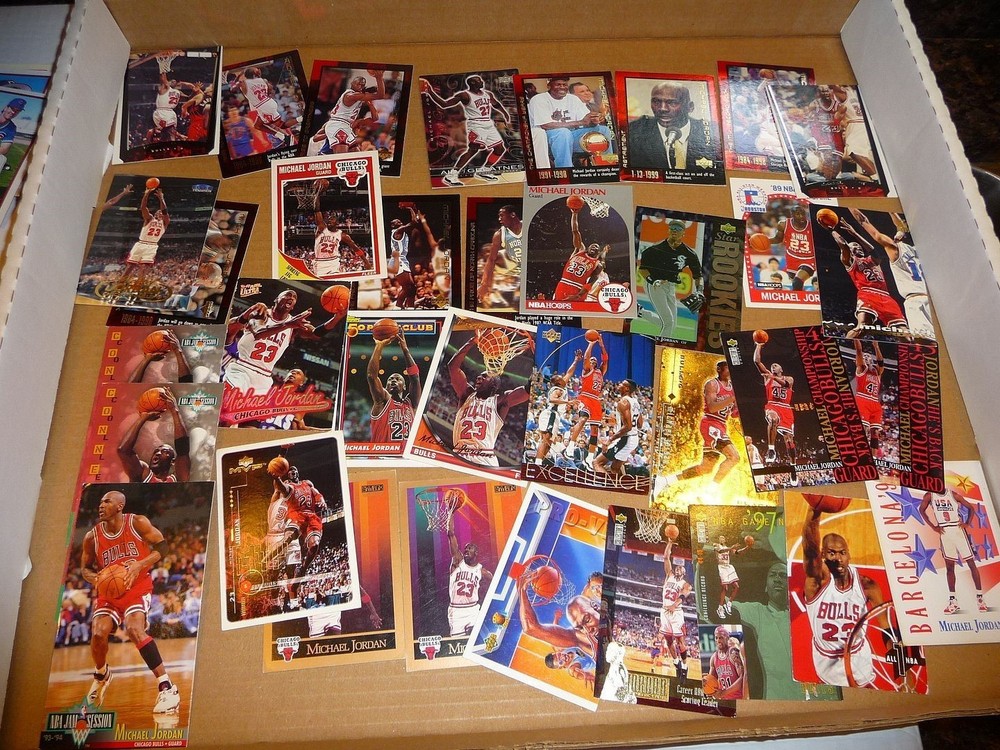 Michael Jordan Lot Of 35 Cards Bulls Upper Deck Topps Skybox (Read All Damaged)