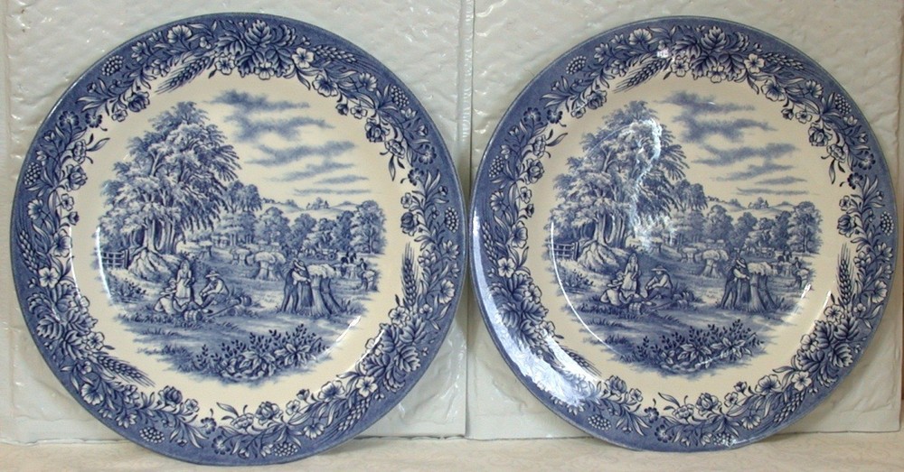 2 Vtg Churchill Blue Willow Harvest Dinner Plates 10.25