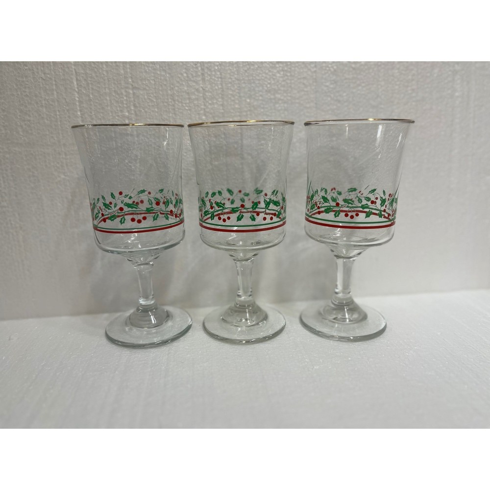 Set of 3 Vintage Holly Berry Wine Glasses Gold Rimmed Christmas Holiday