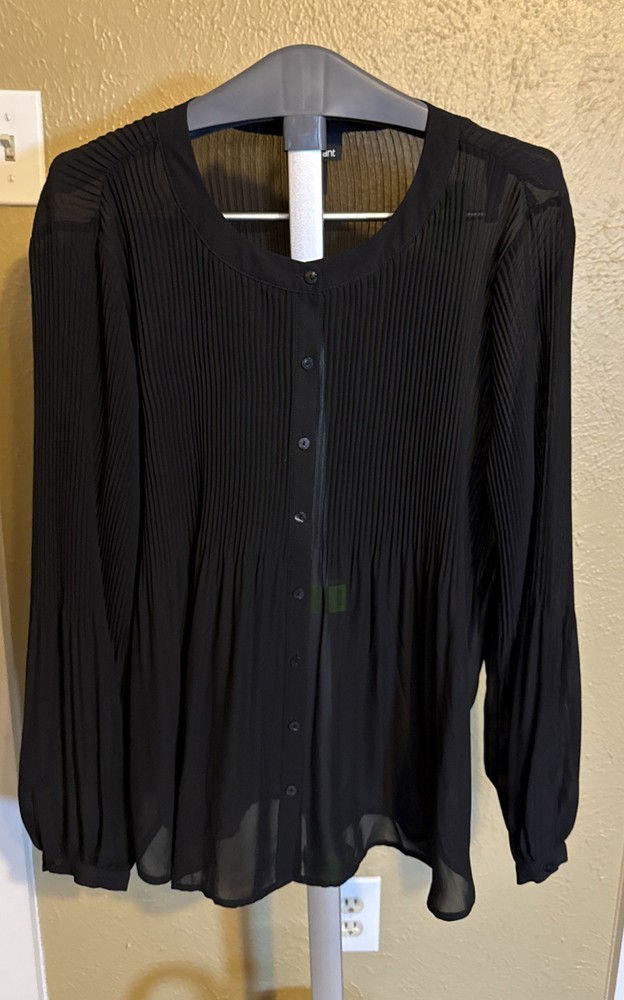 Lane Bryant Black Pleated Dress Shirt Women’s Size 14/16, 100% Polyester